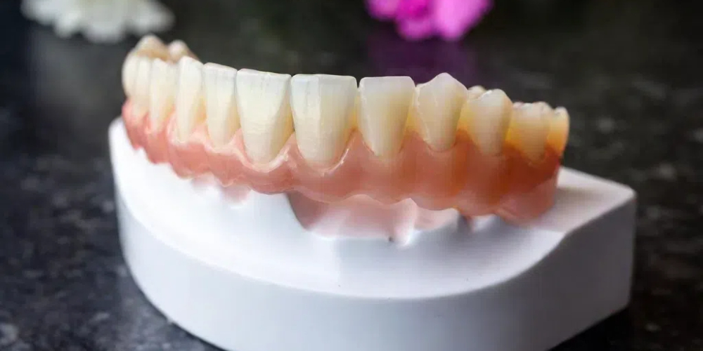 porcelain crown vs zirconia crown